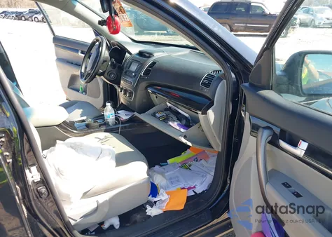 2015 Kia Sorento Lx из США, поврежденный, VIN 5XYKT3A63FG623183